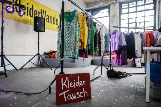 Kleidertausschparty Greenpeace Berlin