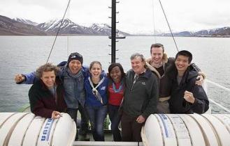 Arctic-Sunrise Crew, Svalbard 2012