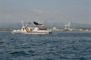 Greenpeace ship BELUGA off Sellafield plant, Cumbria, UK