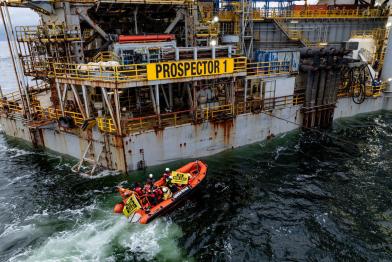Borkum Gas Project - protest against drilling