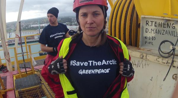 Activists Board Shell Drillship in NZ