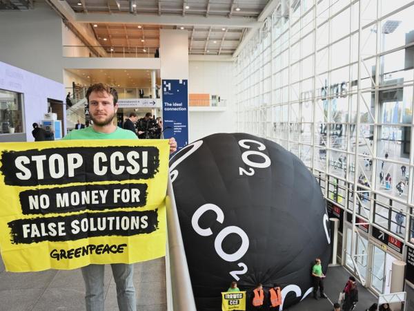 Protest at CCS trade fair in Hamburg